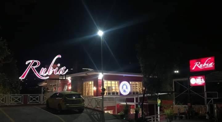 R Bed And Breakfast Baguio City Esterno foto
